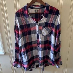 Beachlunchlounge sz XL buttoned fishtail top